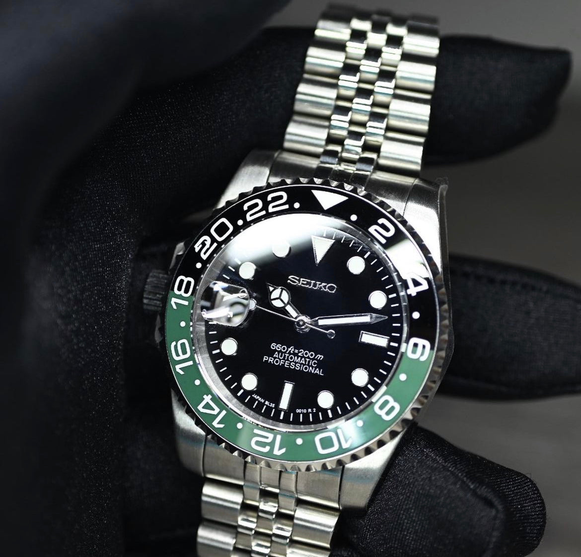 Lefty green bat (PRE ORDER)