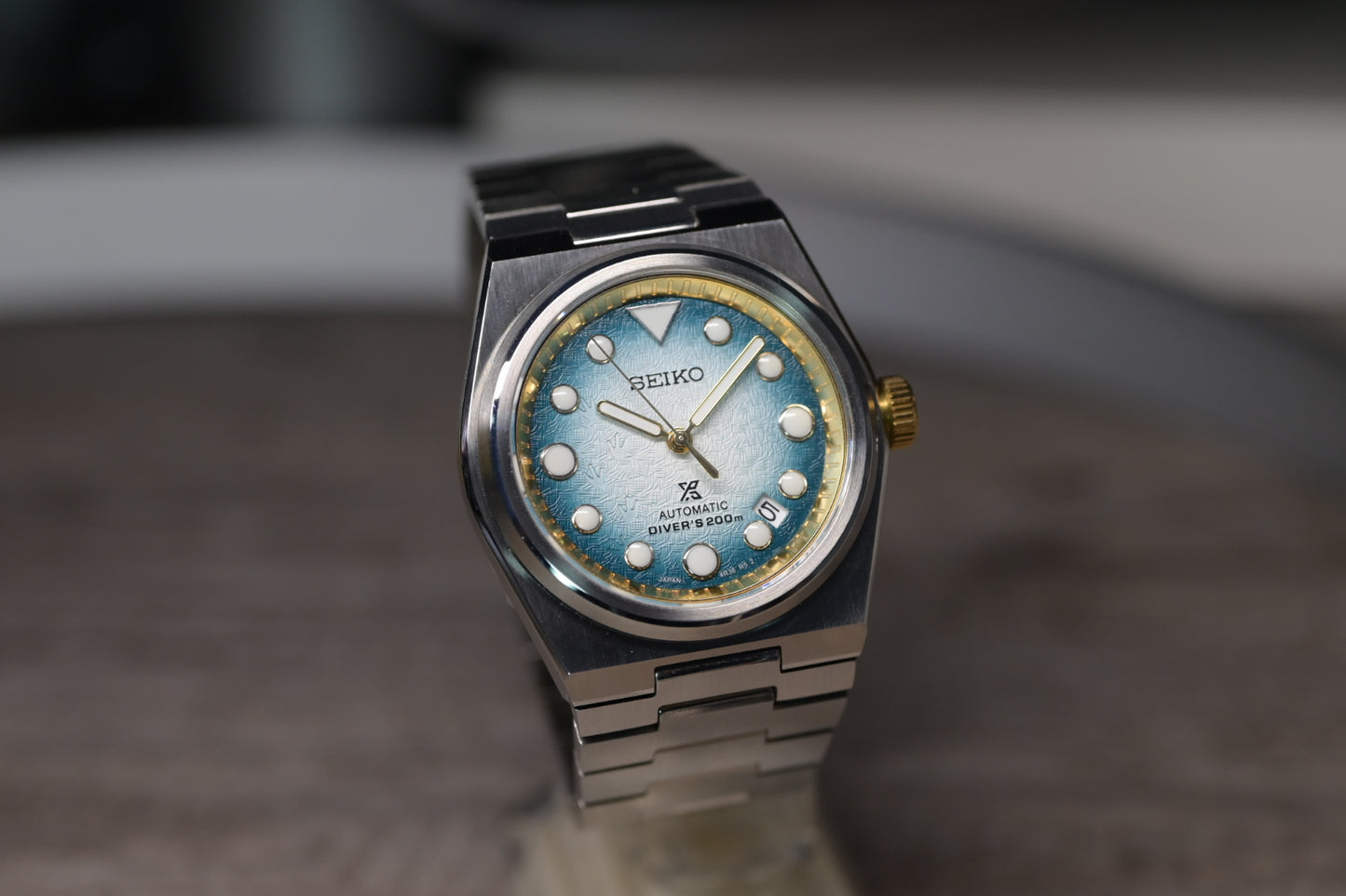 B. Golden arctic mod (PRE ORDER)