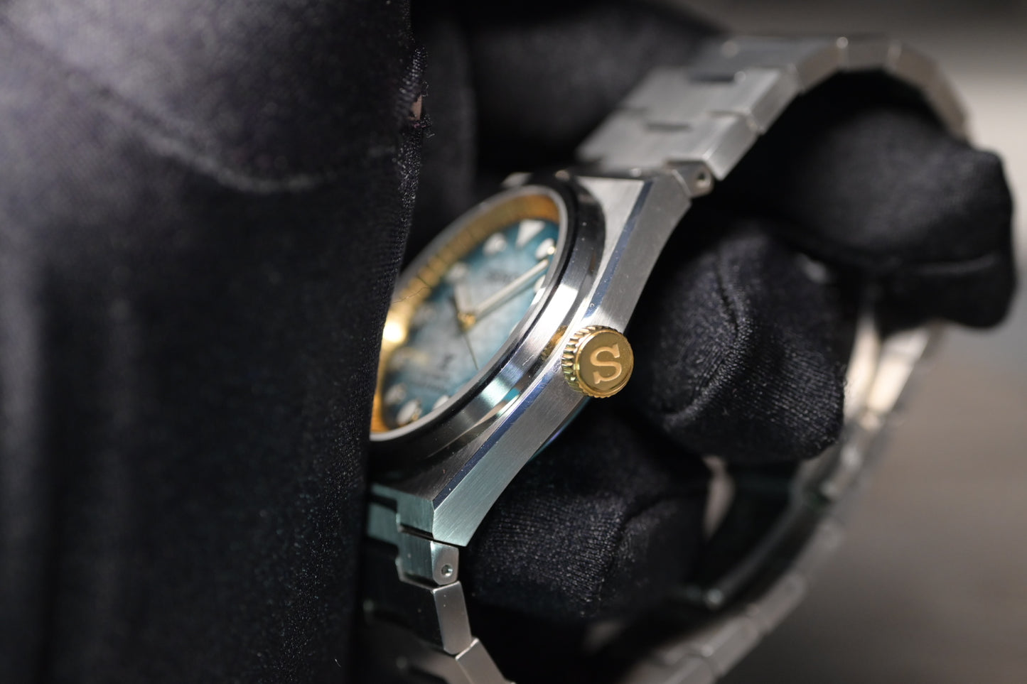 B. Golden arctic mod (PRE ORDER)
